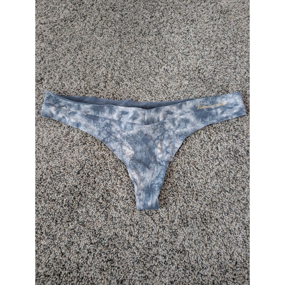 Victoria's Secret Incredible Thong Blue Tie Dye Marble‎ Seamless Panty NWT Large
